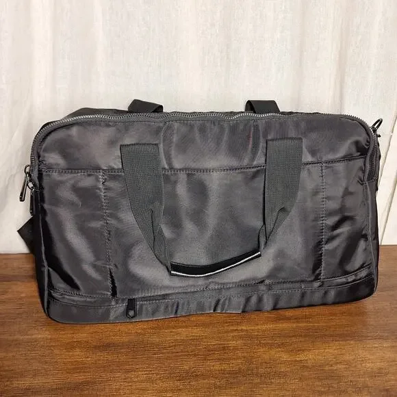 Tommy Bahama Nylon Carryon dufflebag crossbody travel work bag w laptop sleeve - Picture 3 of 8